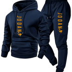 Men's two-piece set with hooded top and graphic print—an essential casual choice for autumn and winter.